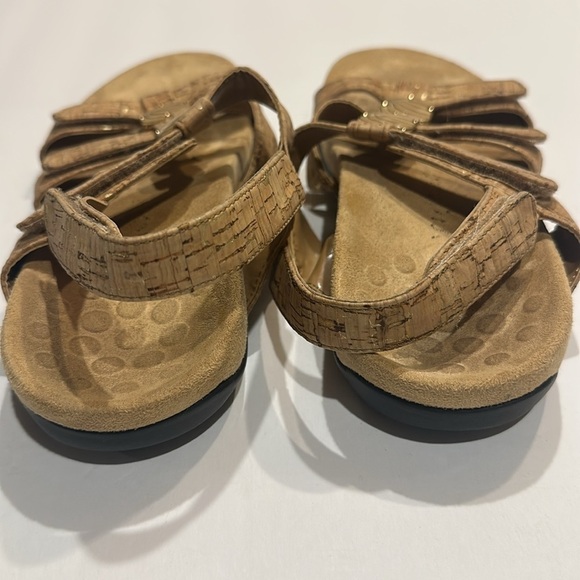 Vionic amber cork tan gold  arch support strappy open toes sandals Velcro straps - Picture 2 of 9